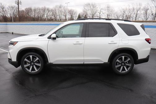 2025 Honda Pilot Touring