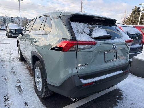 2019 Toyota RAV4 Hybrid XLE