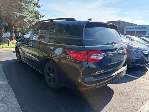 Crystal Black Pearl 2019 Honda Odyssey EX-L