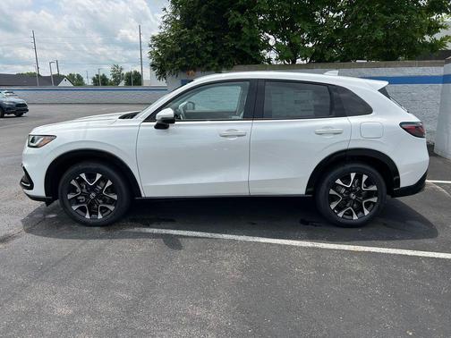 Platinum White Pearl 2027 Honda HR-V EX-L