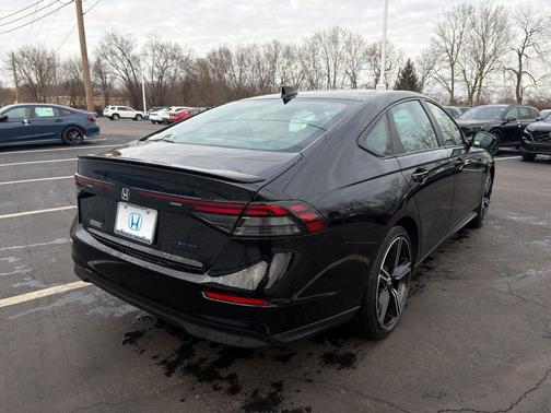 Crystal Black Pearl 2026 Honda Accord Hybrid Sport