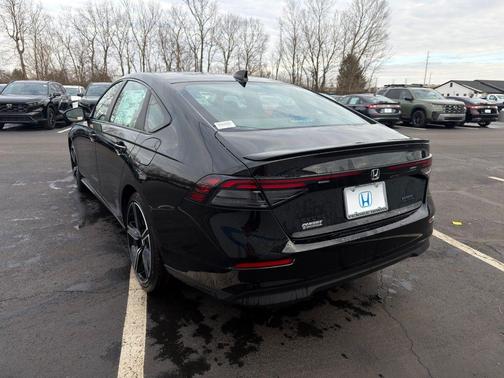 Crystal Black Pearl 2026 Honda Accord Hybrid Sport