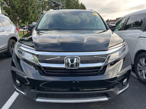 2022 Honda Pilot Touring 7-Passenger