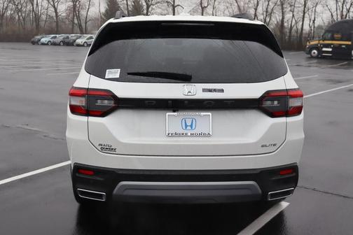 2025 Honda Pilot Elite