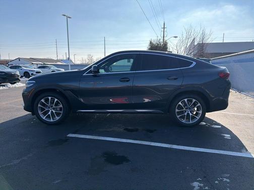 2021 BMW X6 xDrive40i