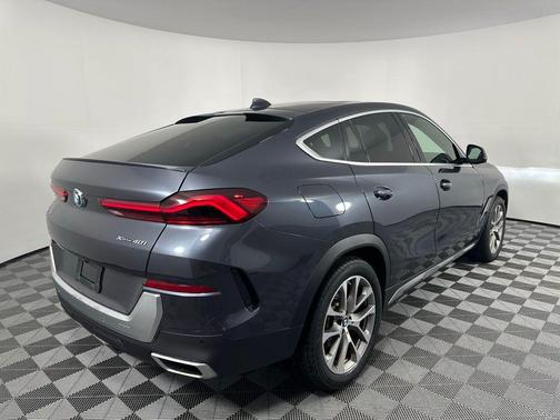 2021 BMW X6 xDrive40i