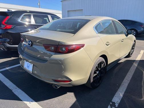 2025 Mazda Mazda3 2.5 Carbon Turbo