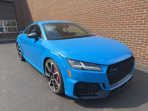 Turbo Blue 2019 Audi TT RS 2.5T