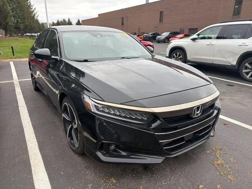 Crystal Black Pearl 2022 Honda Accord Sport 2.0T