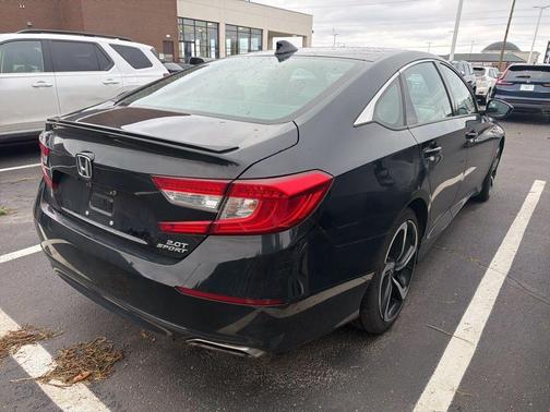 Crystal Black Pearl 2022 Honda Accord Sport 2.0T