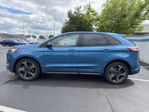 Blue Metallic 2019 Ford Edge ST