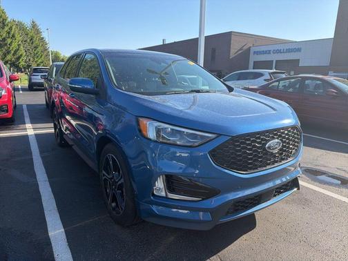 Blue Metallic 2019 Ford Edge ST
