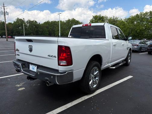 Bright White Clearcoat 2019 RAM 1500 Classic Big Horn