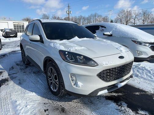 2020 Ford Escape SEL