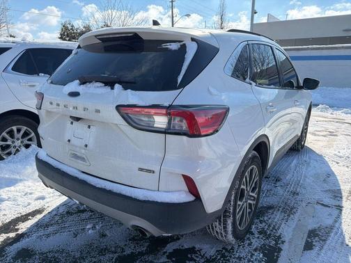 2020 Ford Escape SEL