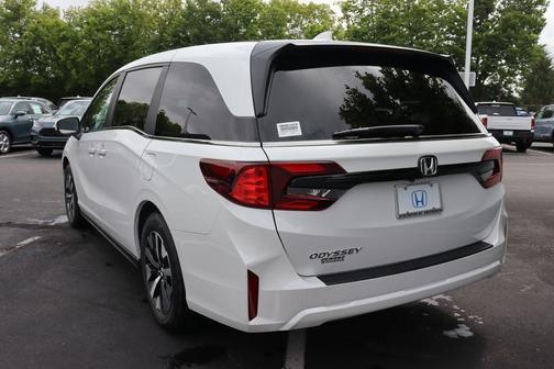 Platinum White Pearl 2026 Honda Odyssey EX-L