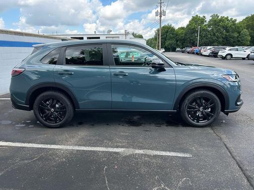 Pearl 2026 Honda HR-V Sport