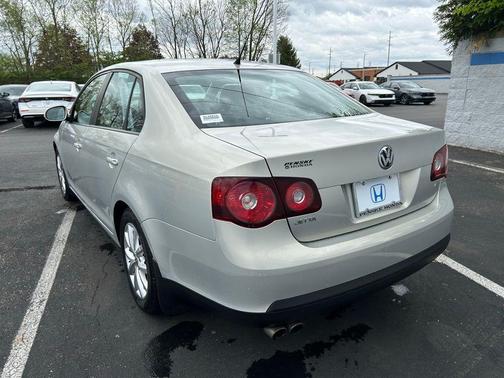 2010 Volkswagen Jetta Limited Edition