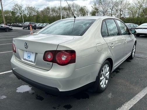 2010 Volkswagen Jetta Limited Edition