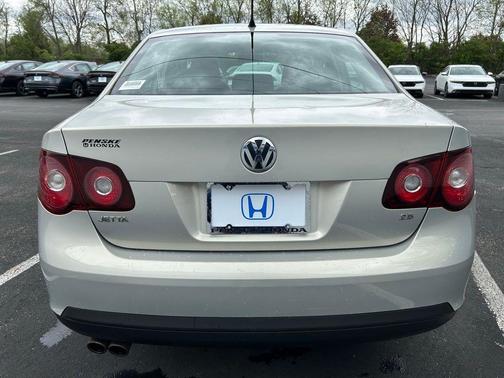 2010 Volkswagen Jetta Limited Edition