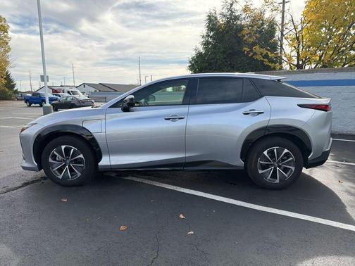 2023 Lexus RZ 450e Premium