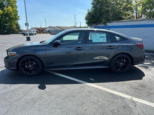 Meteorite Gray Metallic 2026 Honda Civic Sport