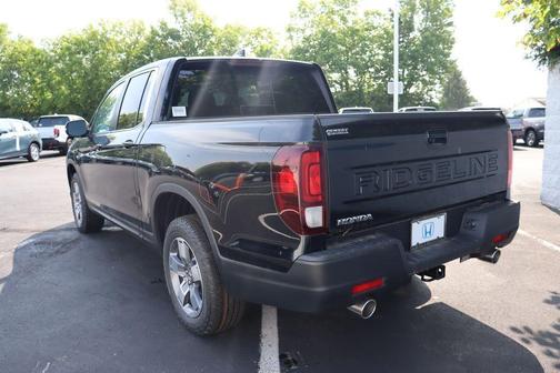 Crystal Black Pearl 2026 Honda Ridgeline RTL