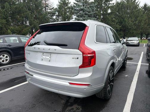 Silver 2023 Volvo XC90 B5 Plus