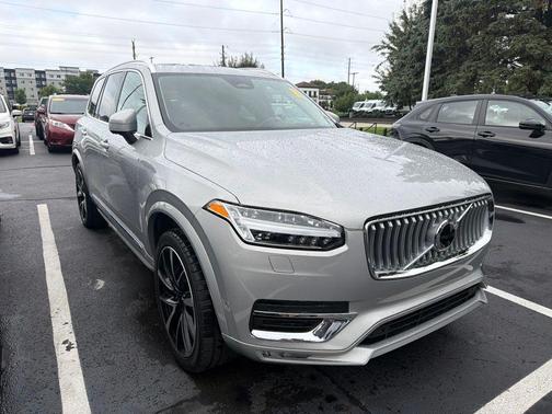 Silver 2023 Volvo XC90 B5 Plus