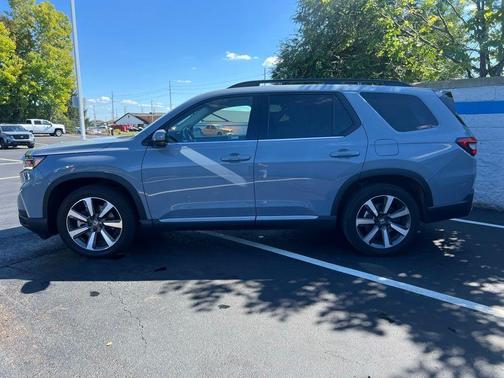 2023 Honda Pilot Touring