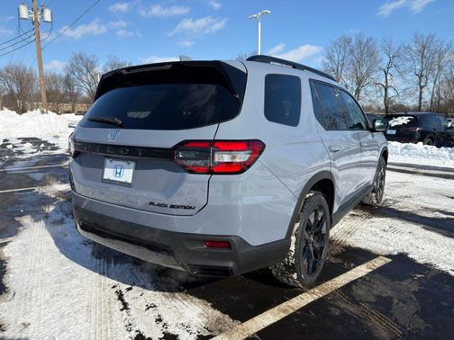 2026 Honda Pilot Black Edition