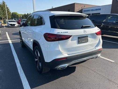 2024 Mercedes-Benz GLA 250 Base 4MATIC