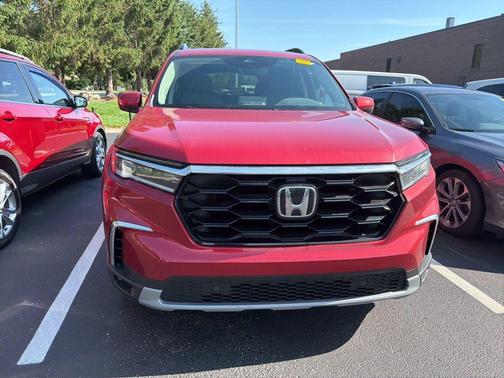 Radiant Red 2025 Honda Pilot Touring