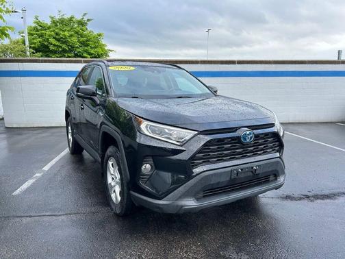 2020 Toyota RAV4 Hybrid XLE