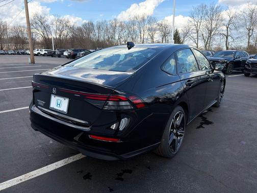 Crystal Black Pearl 2026 Honda Accord SE