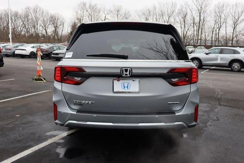 Solar Silver Metallic 2026 Honda Odyssey Touring