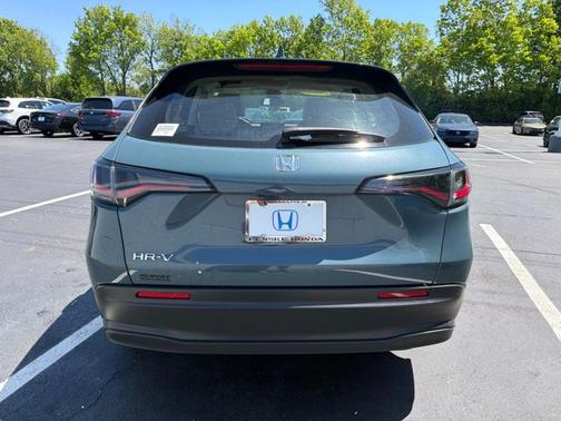 Pearl 2023 Honda HR-V LX