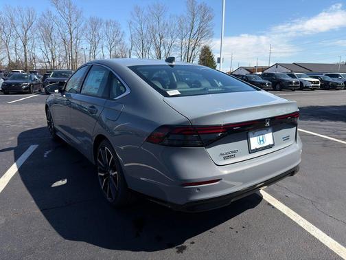 Urban Gray Pearl 2026 Honda Accord Hybrid Touring