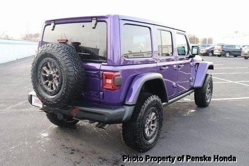 Photo 3 of 51 of 2023 Jeep Wrangler Rubicon 392