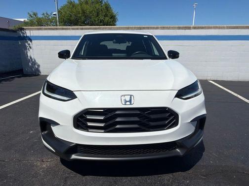 Platinum White 2024 Honda HR-V Sport