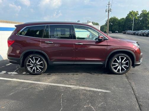 2022 Honda Pilot Touring 7-Passenger