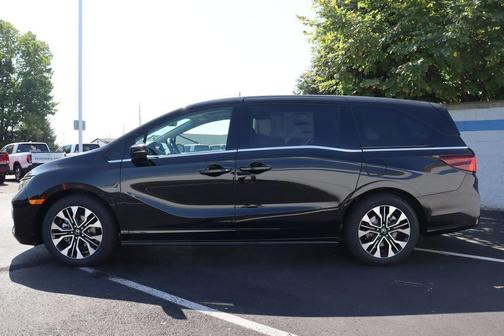 Crystal Black Pearl 2026 Honda Odyssey Elite