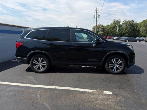 Crystal Black Pearl 2018 Honda Pilot EX-L