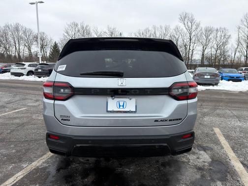2026 Honda Pilot Black Edition