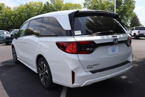 White 2026 Honda Odyssey Elite