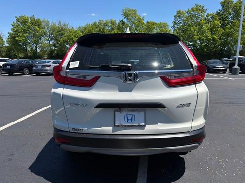 Diamond White Pearl 2017 Honda CR-V LX