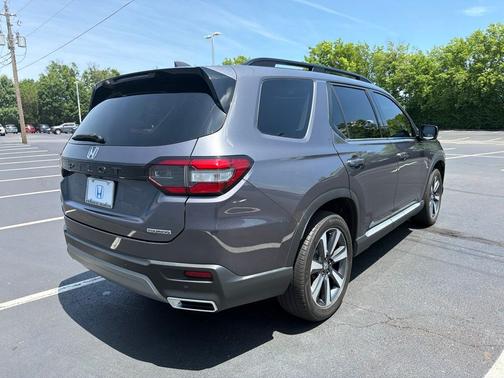 Modern Steel 2025 Honda Pilot Touring