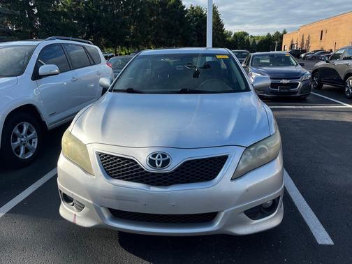 Classic Silver Metallic 2010 Toyota Camry SE