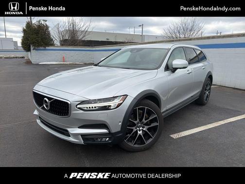 2018 Volvo V90 Cross Country T6