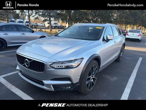 2018 Volvo V90 Cross Country T6